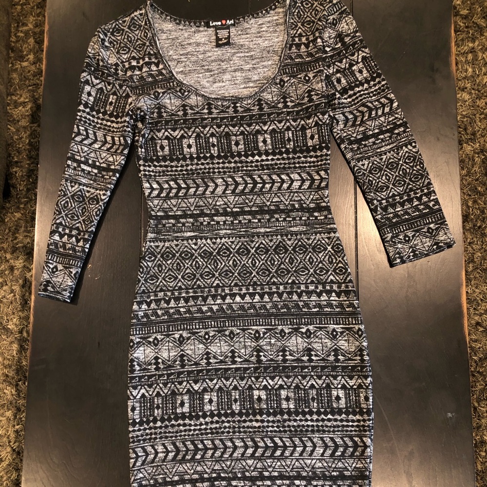 Gray/black dress